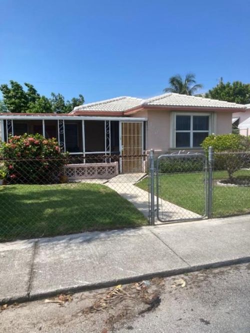120 W 22nd Street, Riviera Beach, FL, 33404 | Card Image