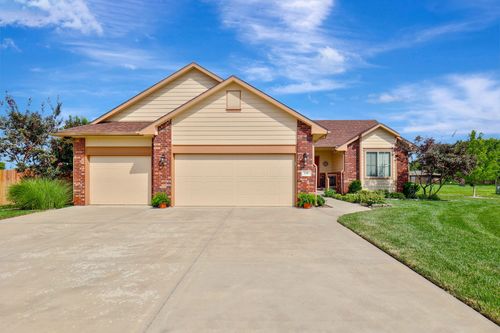 110 Matson St, Newton, KS, 67114-5509 | Card Image