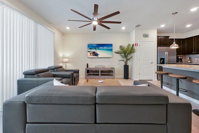 4014 Lana Ave, Townhouse with 5 bedrooms, 5 bathrooms and null parking in DAVENPORT FL | Image 5