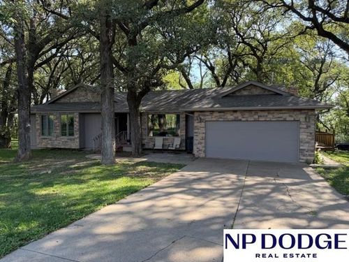 2838 Reed Ln, Fremont, NE, 68025-7949 | Card Image