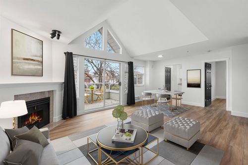 404-3638 Rae Ave, Vancouver, BC, V5R2P5 | Card Image