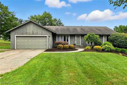 20 Norfolk Dr, Lexington, OH, 44904-9524 | Card Image