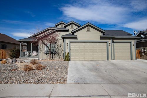 643 Canary Circle, Fernley, NV, 89408 | Card Image