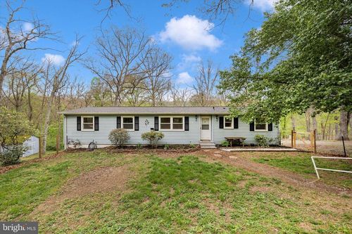 360 Bernice Dr, Hedgesville, WV, 25427-4180 | Card Image