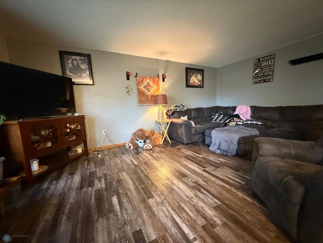 Living Room | Image 11