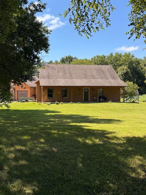 1850 E Trails End Rd, STURGEON, MO, 65284-9014 | Card Image