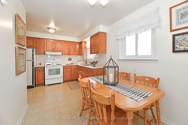 11 Pegasus Trail, House other with 3 bedrooms, 2 bathrooms and 1 parking in Scarborough ON | Image 12