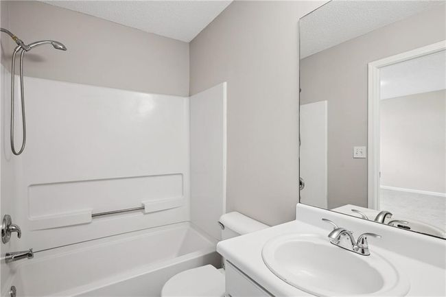 3742 Berkeley Xing, Townhouse with 2 bedrooms, 3 bathrooms and 2 parking in Duluth GA | Image 17