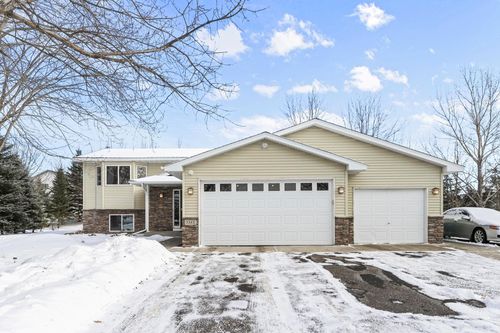 5462 Kalenda Dr Ne, Albertville, MN, 55301-4606 | Card Image