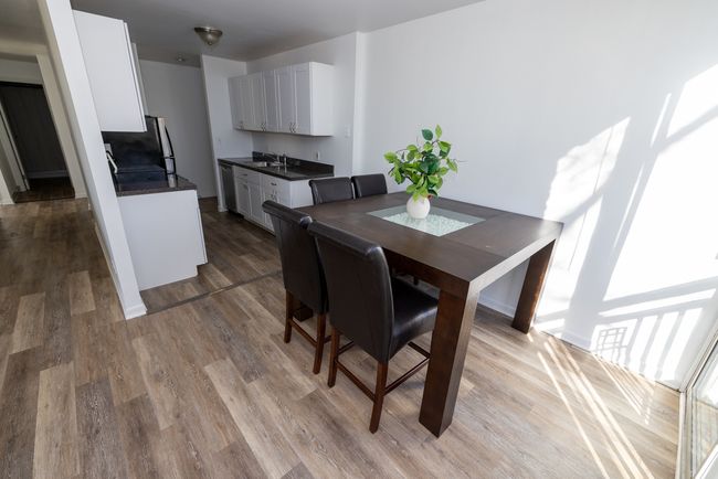APT-3L - 1833 Four Lakes Ave, Condo with 2 bedrooms, 1 bathrooms and 1 parking in Lisle IL | Image 6