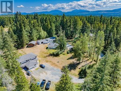 1533 Braddock Rd, House other with 10 bedrooms, 8 bathrooms and 8 parking in Errington BC | Image 3