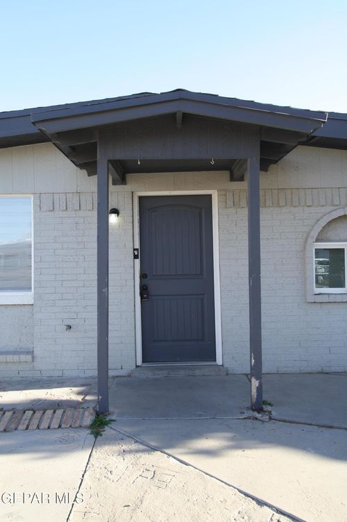 144 Marquita Ln, El Paso, TX, 79915-3569 | Card Image