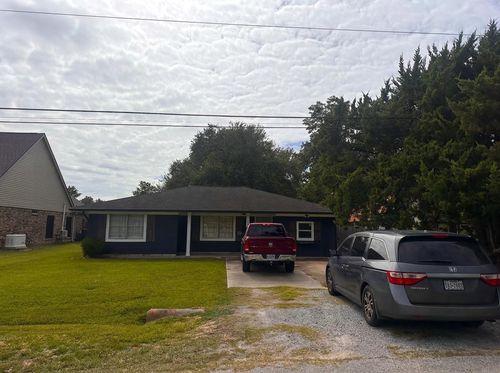 1205 Gulf Ave, Port Neches, TX, 77651-3318 | Card Image