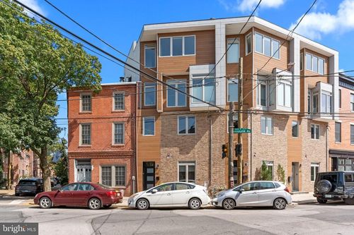 813 E Passyunk Ave, PHILADELPHIA, PA, 19147-3052 | Card Image