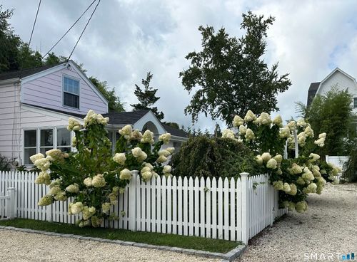 9 Rowland Pl, Westport, CT, 06880-6727 | Card Image