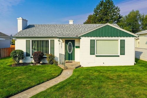 4707 N Elm St, Spokane, WA, 99205-5536 | Card Image