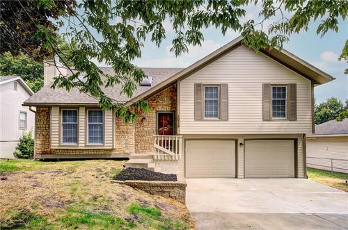 10119 N Wyandotte St, Kansas City, MO, 64155-1783 | Card Image