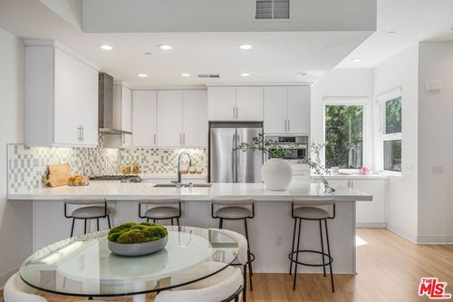 3306 Aria Ln, Los Angeles, CA, 90034-1165 | Card Image