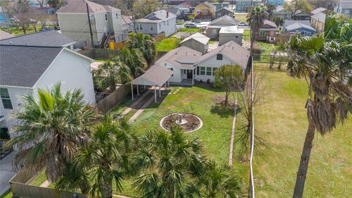 5515 Avenue R, Galveston, TX, 77551-5523 | Card Image
