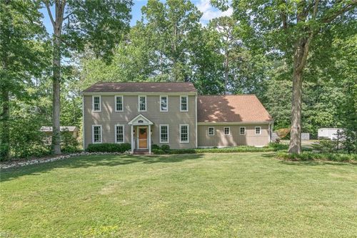 111 Fielding Lewis Dr, Yorktown, VA, 23692-2807 | Card Image