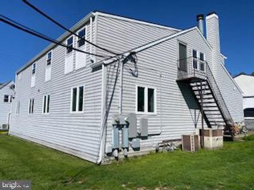 bldg-3-813 S Reading Ave, BOYERTOWN, PA, 19512-2060 | Card Image