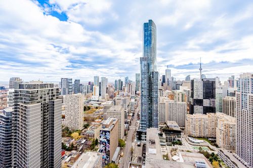 4511-7 Grenville St, Toronto, ON, M4Y0E9 | Card Image