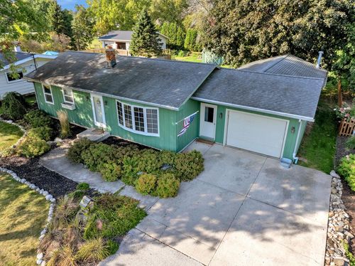 1436 W Washington Avenue, Cleveland, WI, 53015 | Card Image