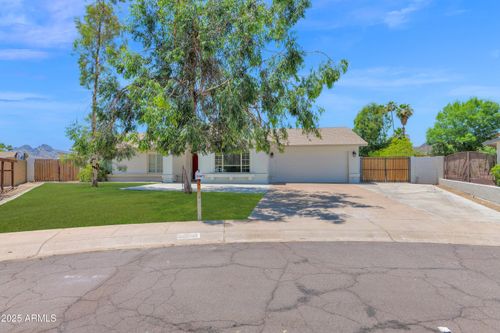 2607 E Mercer Ln, Phoenix, AZ, 85028-2531 | Card Image
