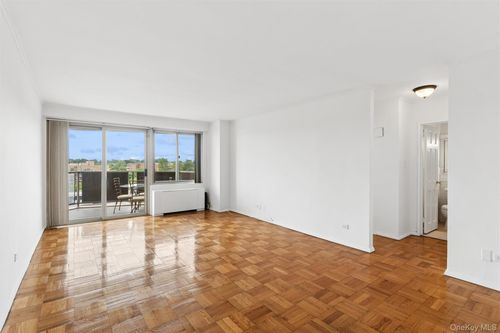6c-18-15 215th Street Unit 6 215 Street, New York, NY, 11360 | Card Image