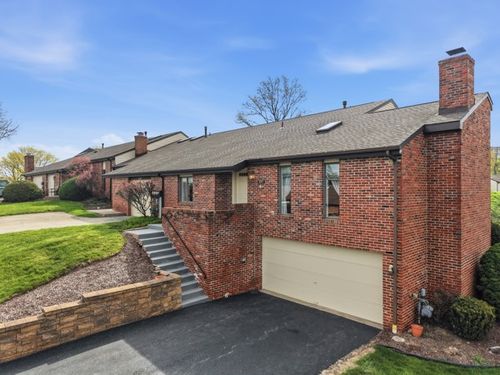 107 Victoria Ln, Canonsburg, PA, 15317-2633 | Card Image