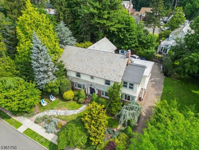 27 Fairway Dr, House other with 7 bedrooms, 5 bathrooms and null parking in West Orange NJ | Image 43