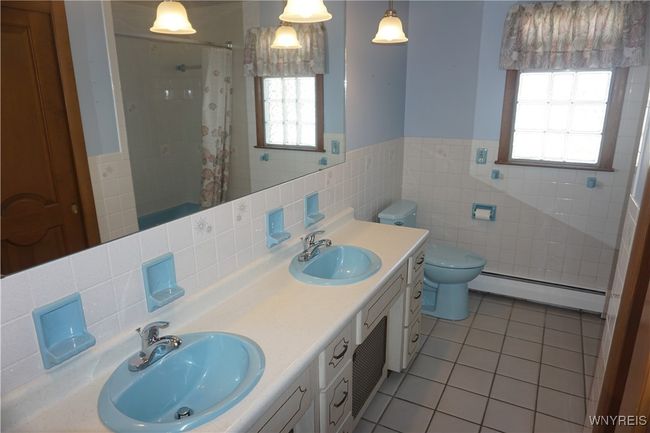 480 Lakeview Ave, House other with 3 bedrooms, 3 bathrooms and null parking in Orchard Park NY | Image 24