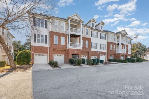 6730 Mallard Park Dr, Charlotte, NC, 28262-2218 | Card Image
