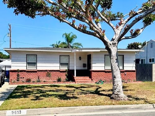9613 Brock Ave, Downey, CA, 90240-3220 | Card Image
