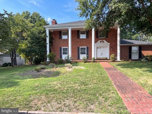 507 Willoughby Ln, STAUNTON, VA, 24401-2156 | Card Image