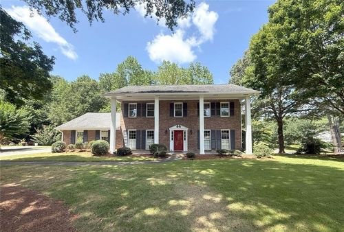 1150 Falstaff Dr, Roswell, GA, 30076-1356 | Card Image