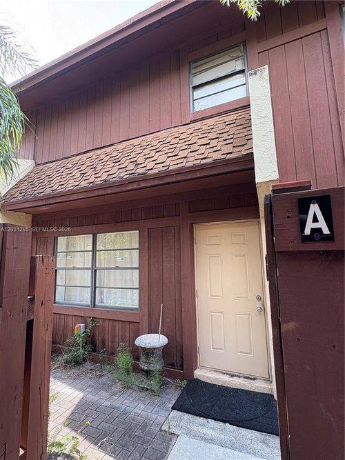 a-7104 Sw 114th Pl, Miami, FL, 33173-1830 | Card Image