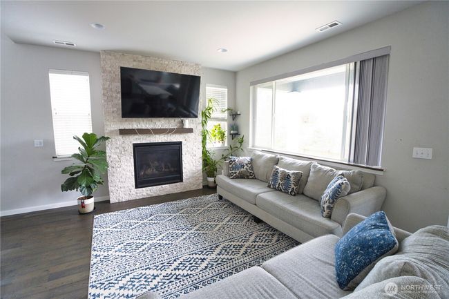 17916 38 Th Dr Se, House other with 3 bedrooms, 3 bathrooms and null parking in Bothell WA | Image 4