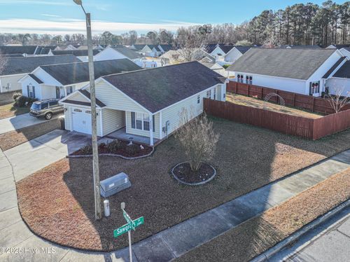 2305 Sawgrass Dr, Winterville, NC, 28590-9923 | Card Image