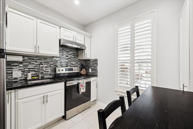 8917 Hawk Rd, House other with 5 bedrooms, 5 bathrooms and 2 parking in Pearland TX | Image 25