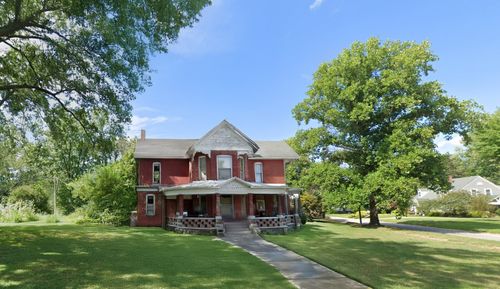 106 E Bond St, Martinsville, IL, 62442-1200 | Card Image