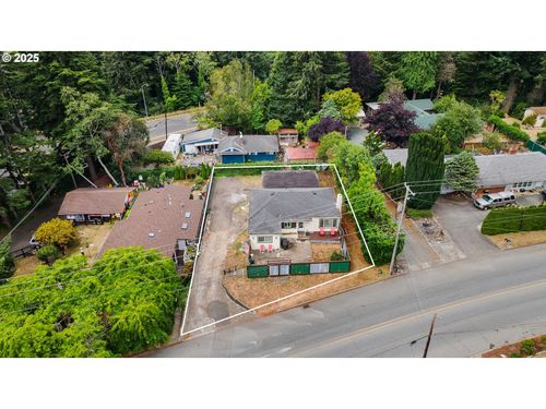 1537 Woodland Dr, Coos Bay, OR, 97420-2089 | Card Image