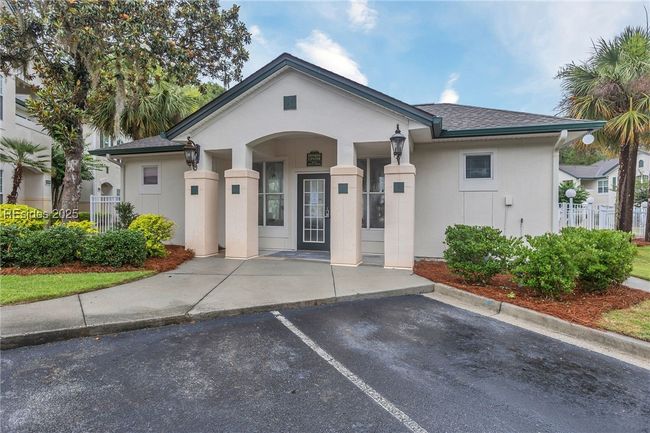 APT-2004 - 897 Fording Island Rd, Condo with 2 bedrooms, 2 bathrooms and null parking in Bluffton SC | Image 18