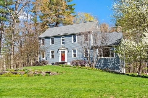 15 Brookdale Ln, Pepperell, MA, 01463-1400 | Card Image