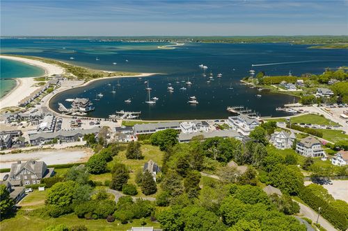 8 Chapel Place, Westerly, RI, 02891 | Card Image