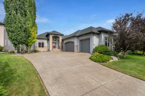 18 Aspen Ridge Way Sw, Calgary, AB, T3H5M3 | Card Image