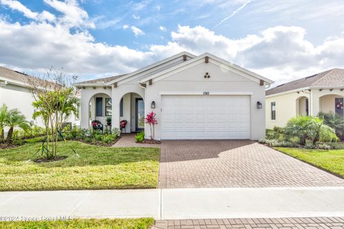 1742 Great Belt Circle, Melbourne, FL, 32940 | Card Image