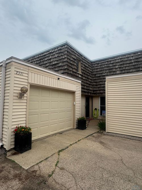 2331 Indian Hills Dr, Sioux City, IA, 51104-1607 | Card Image