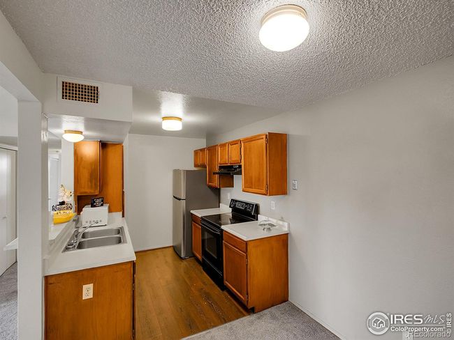 APT-301 - 1094 S Dearborn St, Condo with 2 bedrooms, 2 bathrooms and 1 parking in Aurora CO | Image 6