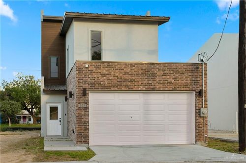 808 S Bicentennial Blvd, McAllen, TX, 78501 | Card Image